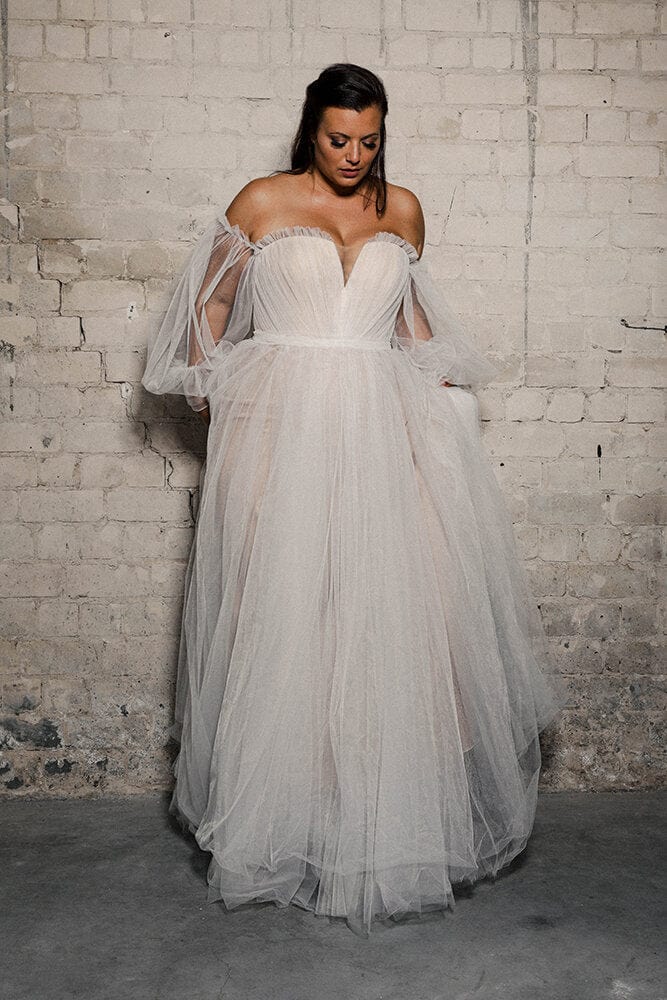 Studio Levana Tamia - Size 22 – Luxe Redux Bridal