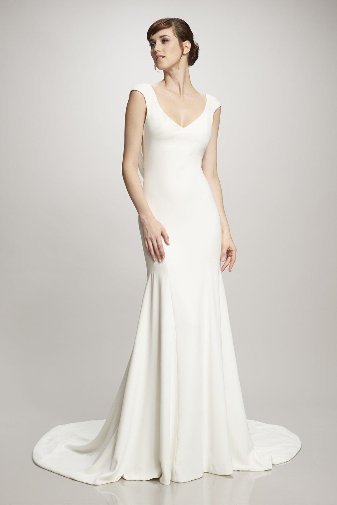 Theia Daria Size 20W – Luxe Redux Bridal