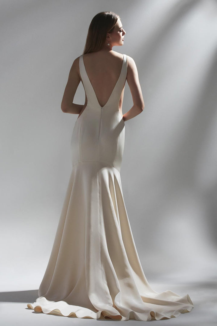Watters Lotus - Size 14