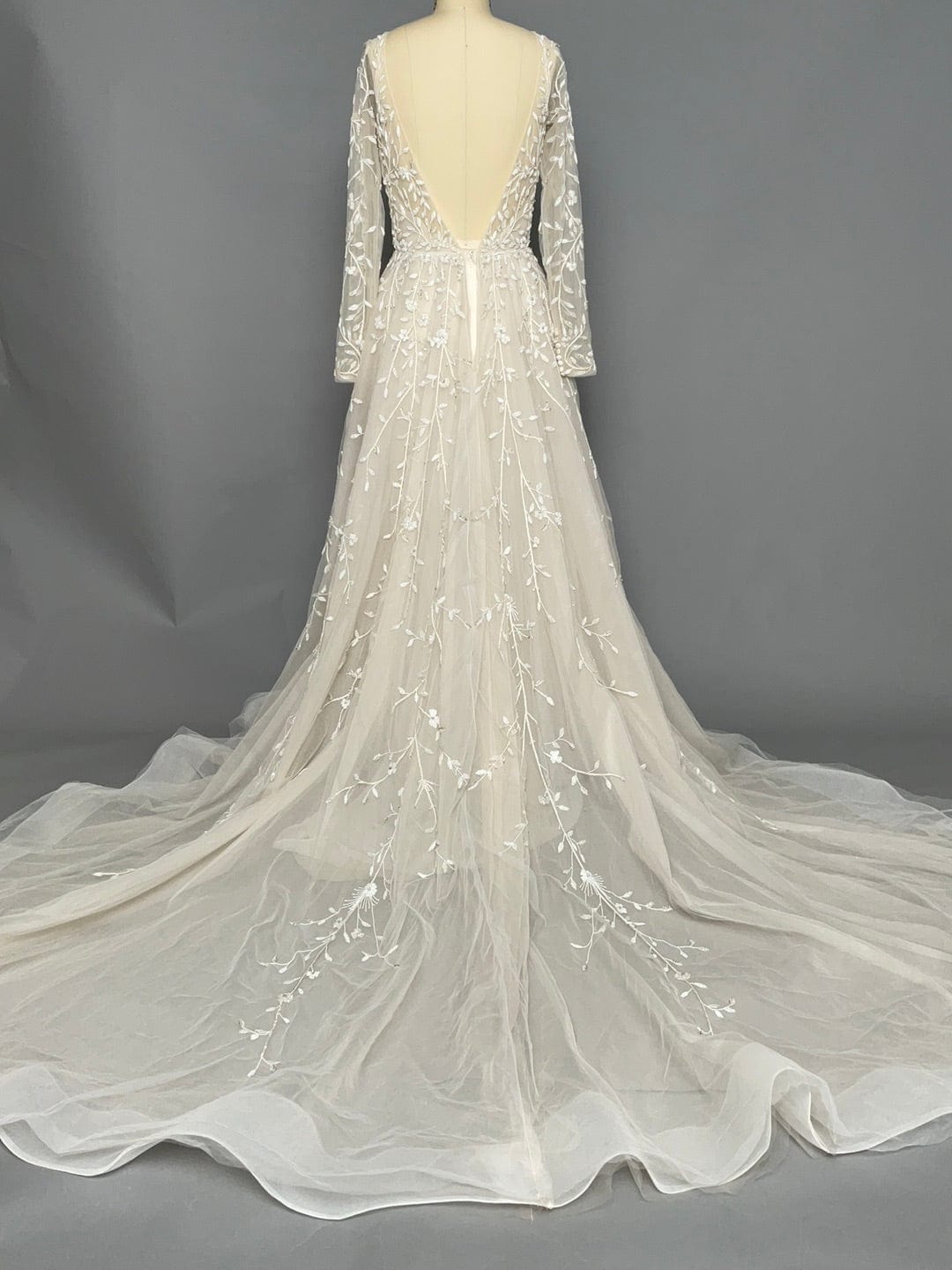Lazaro Isabel - Size 12 Luxe Redux Bridal Lazaro Isabel - Size 12 Luxe Redux Bridal