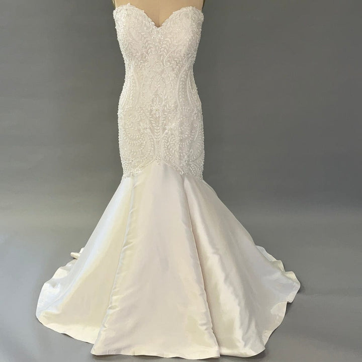 Allure C585 - Size 20