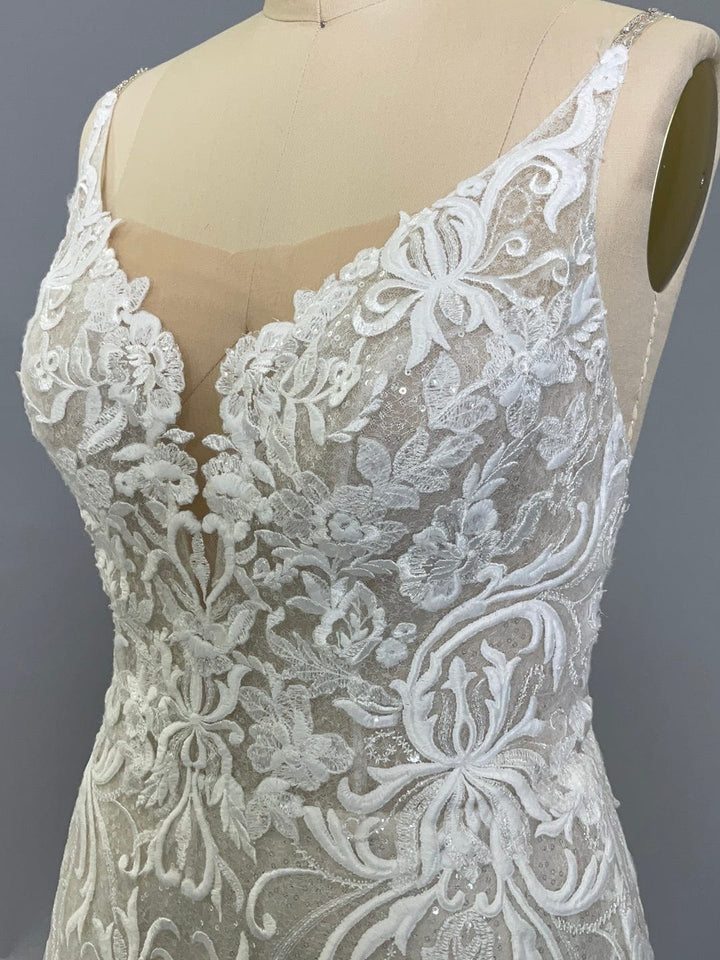 Casablanca 2378 - Size 16
