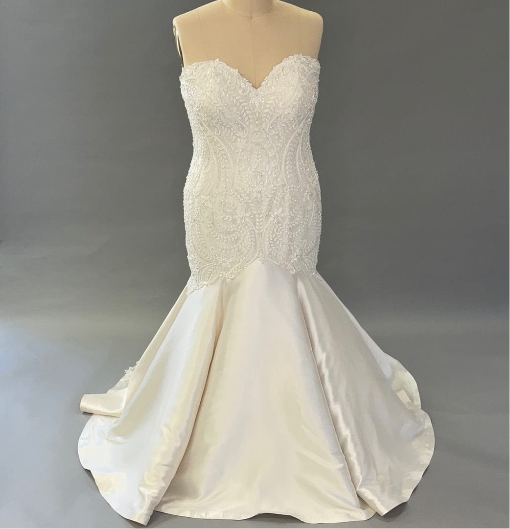 Allure C585 - Size 20