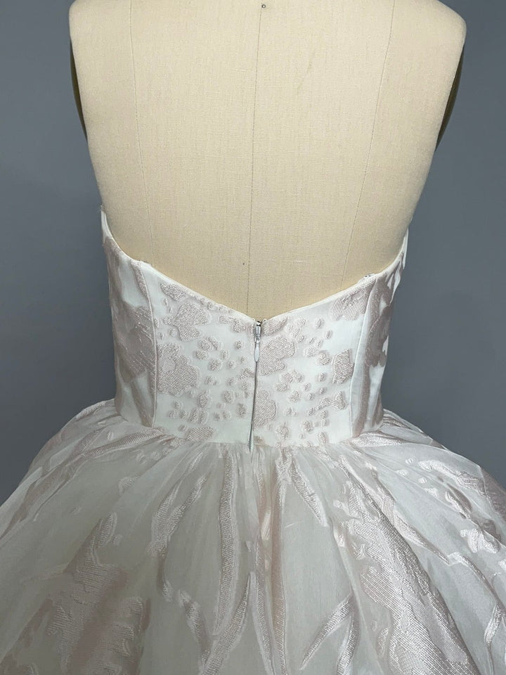 Badgley Mischka Carrington - Size 8